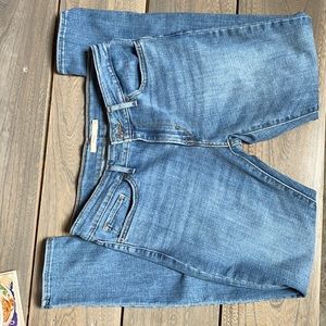 Levi 711 Skinny Jeans